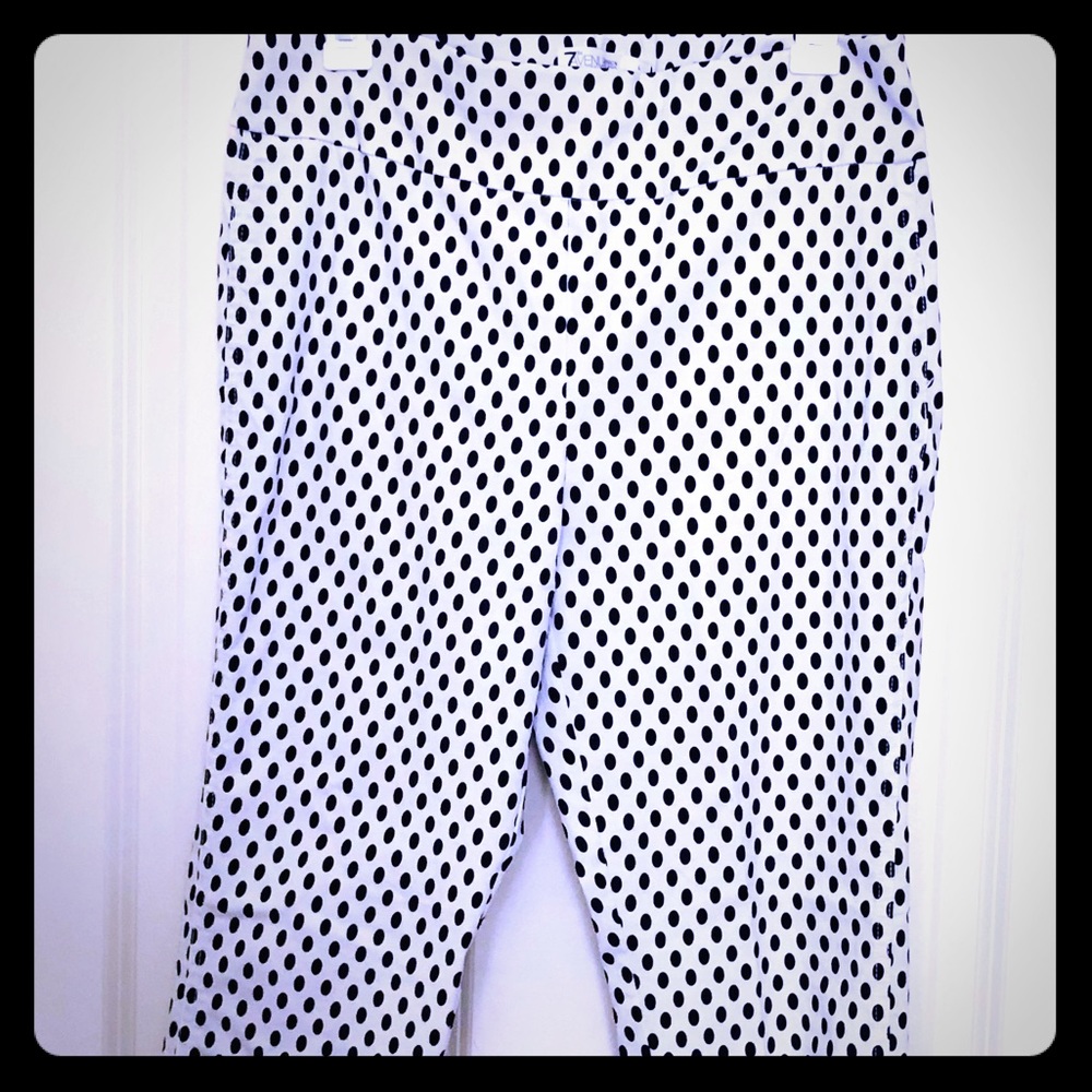 NY&CO 7th Avenue pull on stretchy pants